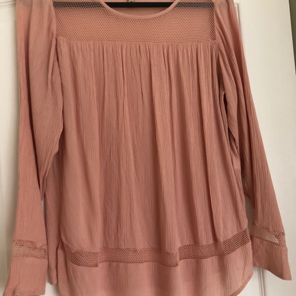 Dusty rose flowy top with soft meshed cut outs - Picture 7 of 9